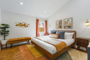 Mid-Century Modern Nashville Condo Near Restaurants, Coffee and Bars